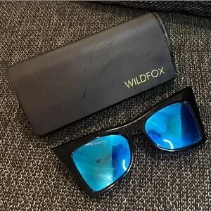 Wildfox | Accessories | Wildfox Ivy Sharp Mirrored Cat Eye  display picture 1